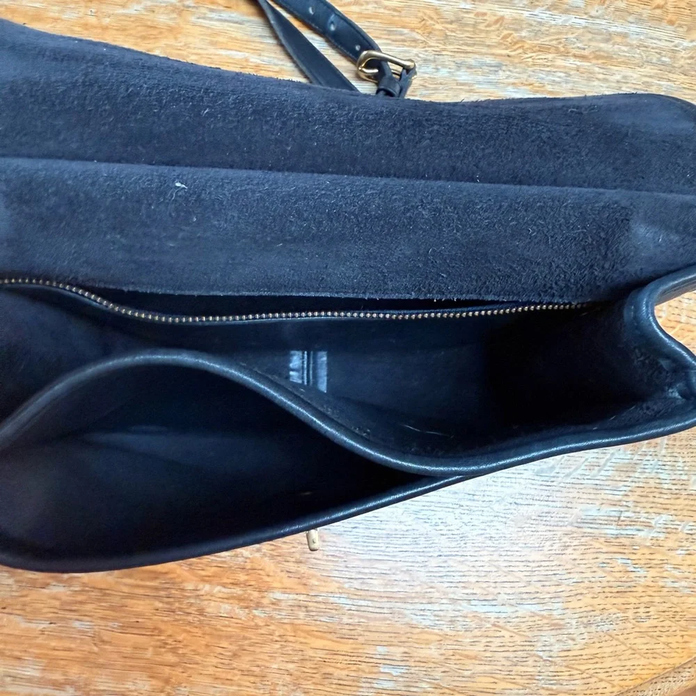 Vintage Willis Coach Purse - Picture 7 of 8